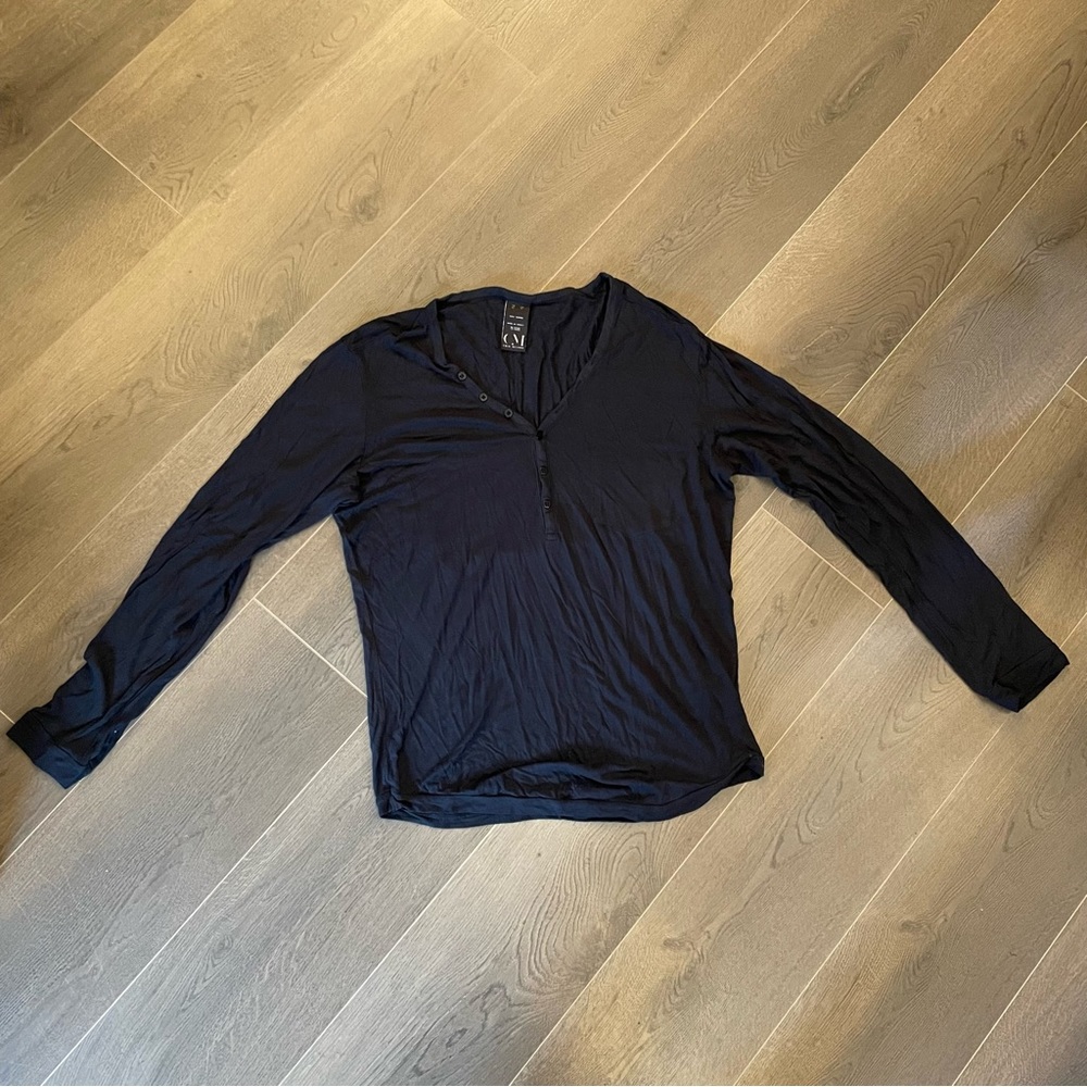 Men’s Cold Method navy blue long sleeve shirt (Sz XL)